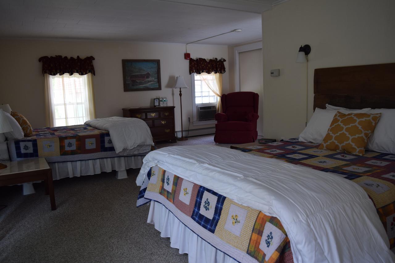 The New Hampshire Mountain Inn Wilmot Extérieur photo