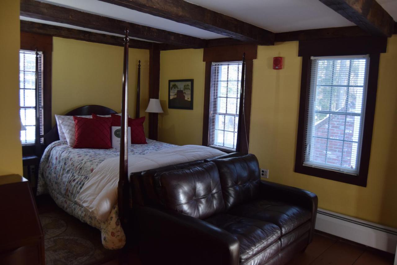 The New Hampshire Mountain Inn Wilmot Extérieur photo