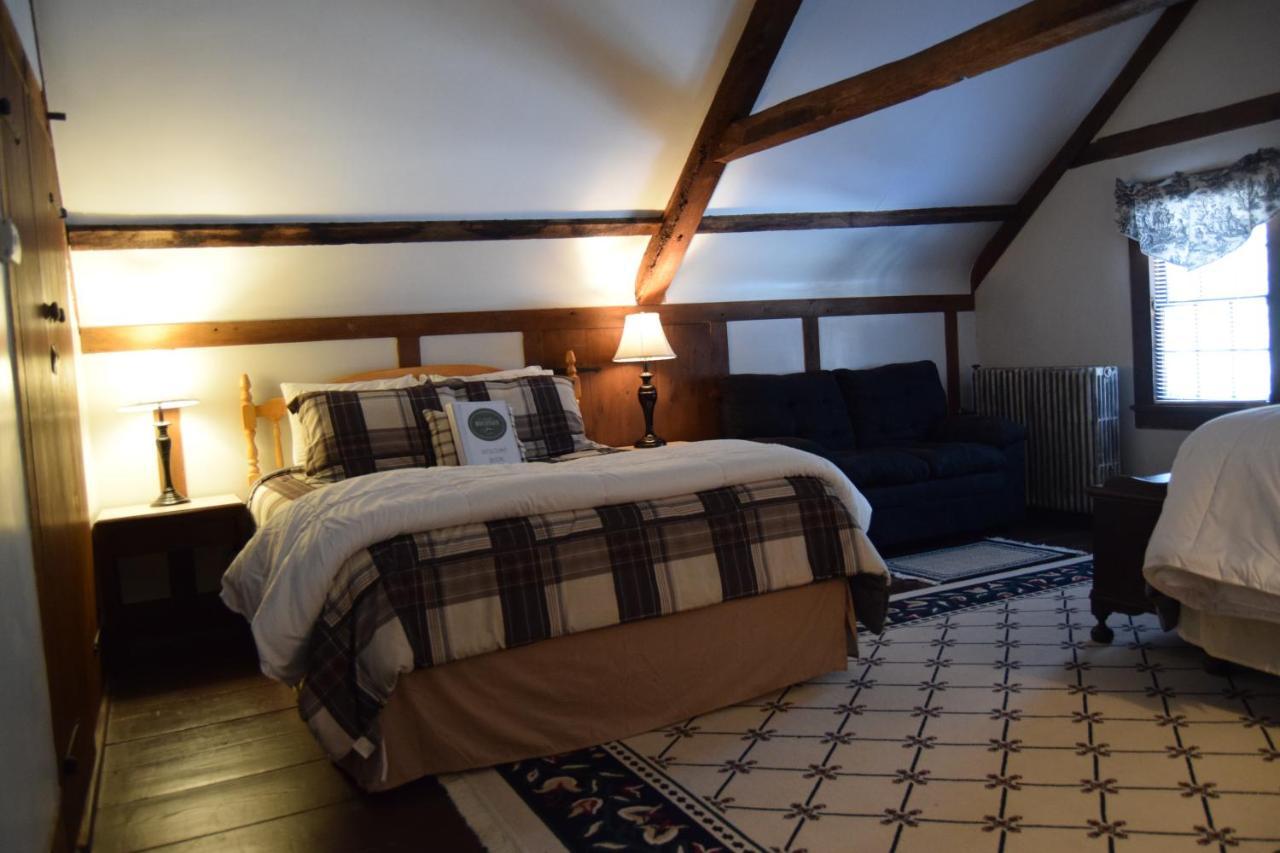 The New Hampshire Mountain Inn Wilmot Extérieur photo
