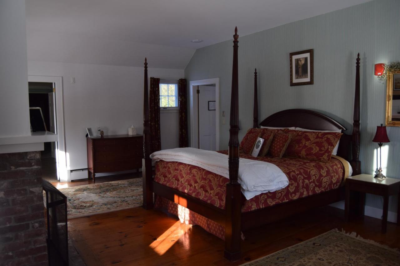 The New Hampshire Mountain Inn Wilmot Extérieur photo