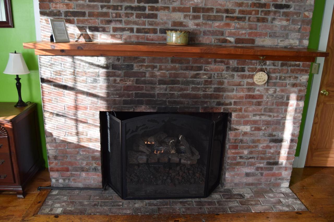 The New Hampshire Mountain Inn Wilmot Extérieur photo