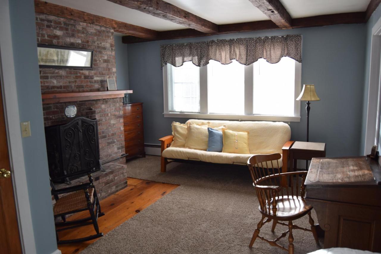 The New Hampshire Mountain Inn Wilmot Extérieur photo